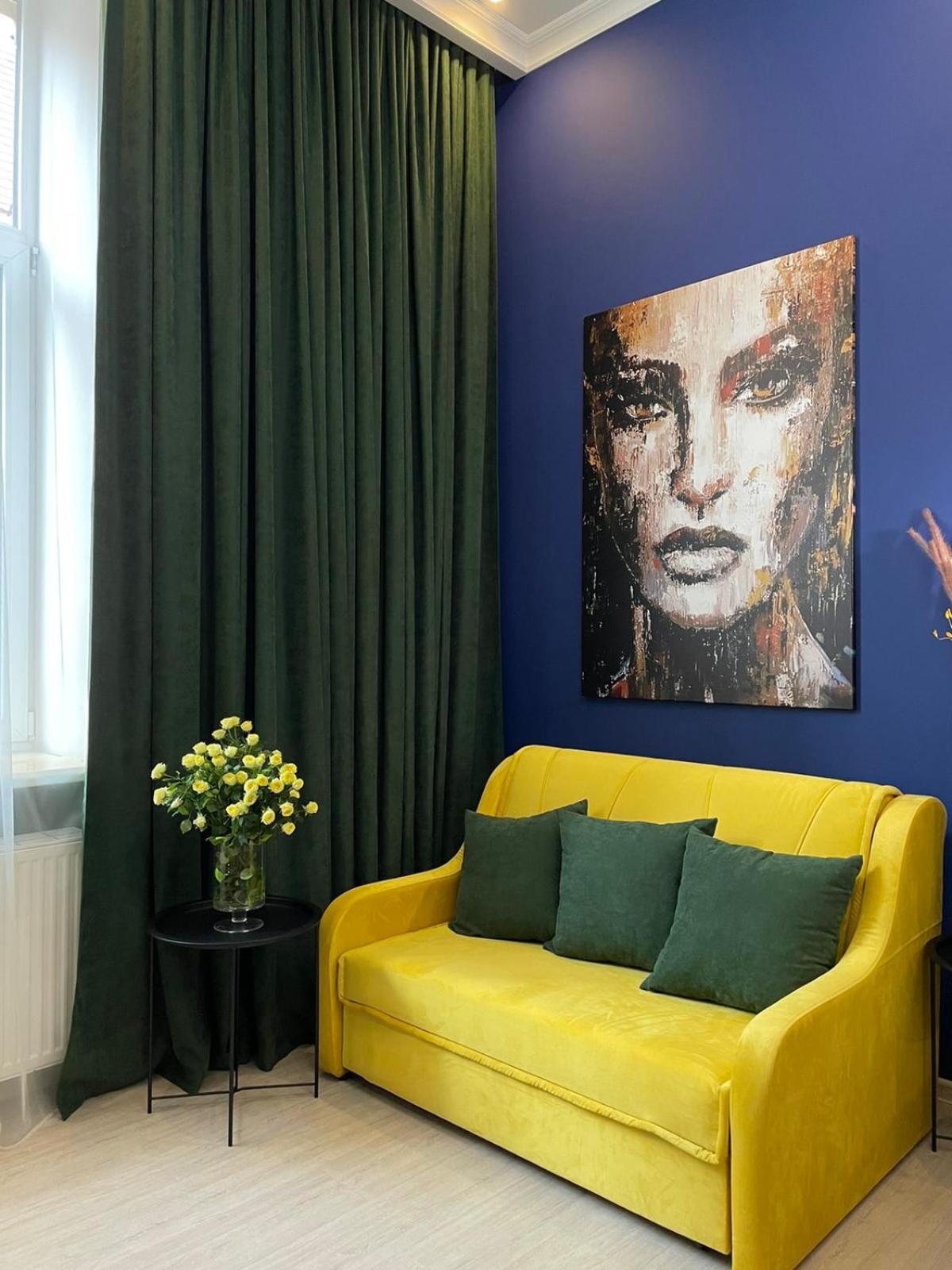 Royal Apartment On Slovatskogo 8 ลวีฟ ภายนอก รูปภาพ