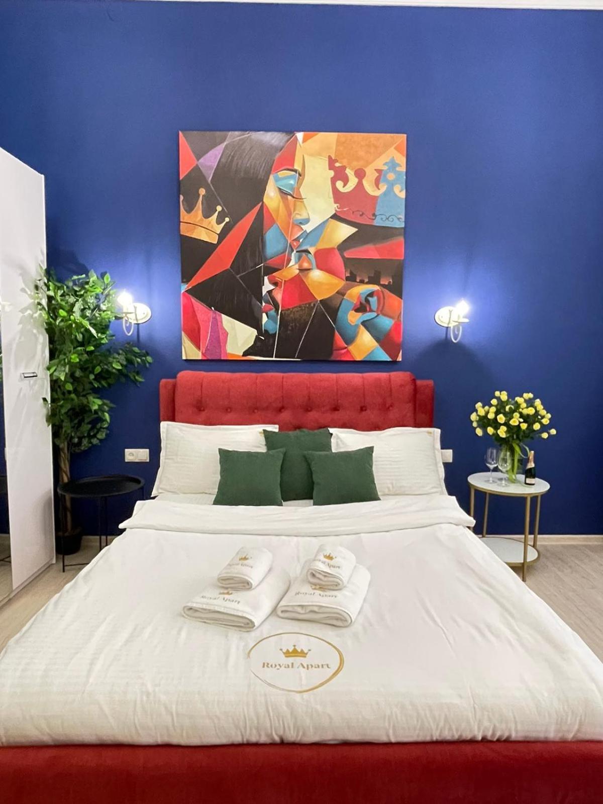 Royal Apartment On Slovatskogo 8 ลวีฟ ภายนอก รูปภาพ